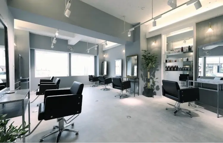 hair atelier OZの内観・外観2
