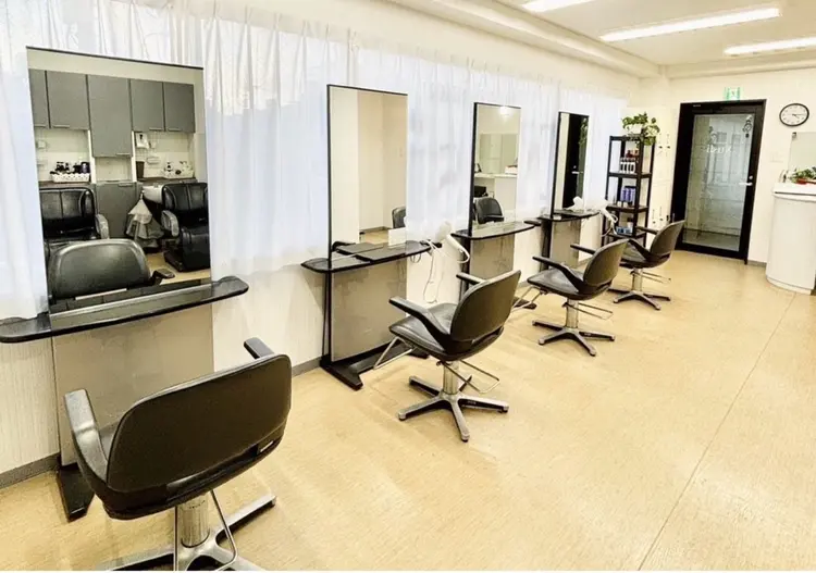 hair salon xusiiの内観・外観1