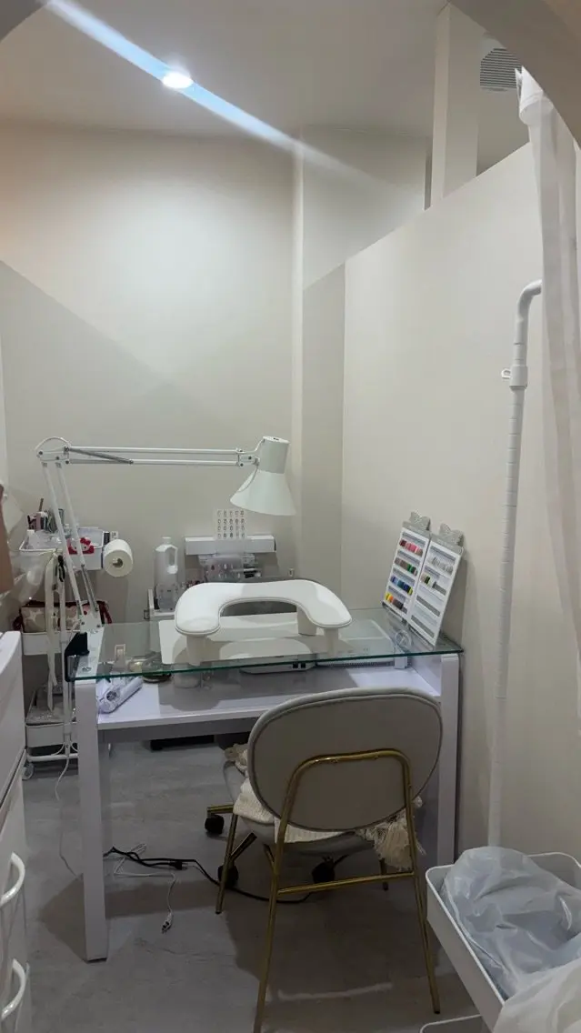nail salon Milimiliの内観・外観1