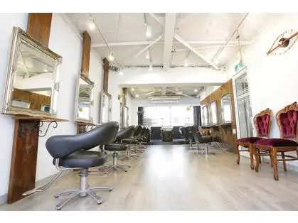 bathair バトヘアー渋谷本店の内観・外観1