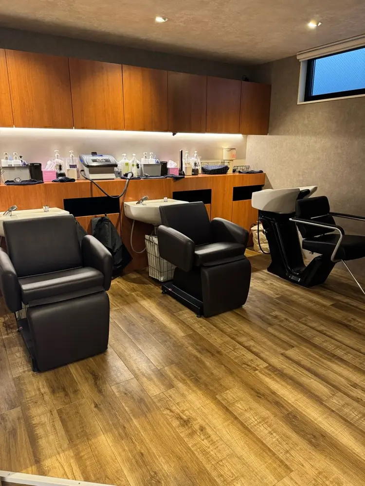 Agu hair sifle本町通り店の内観・外観2
