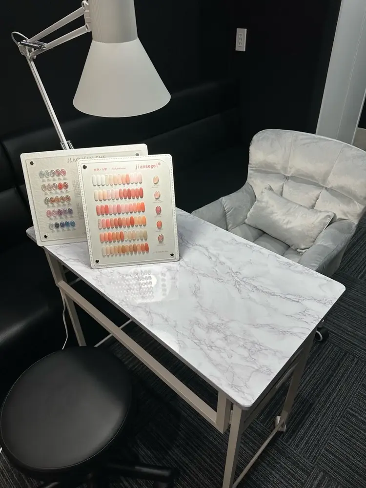 Nail salon Riryの内観・外観1