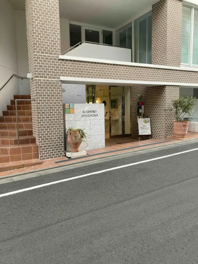ROCCOの内観・外観1