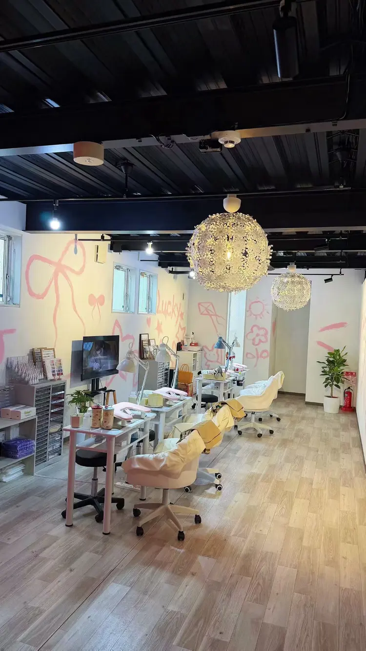 Lucky Nail Salonの内観・外観1