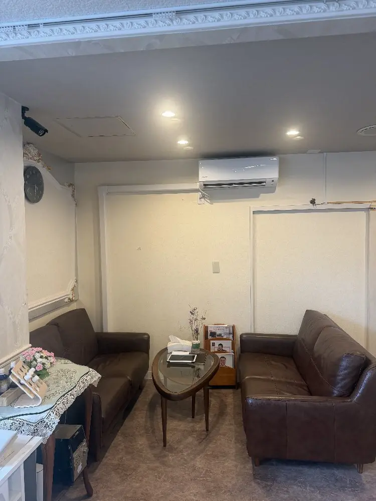 U.MI Salonの内観・外観1
