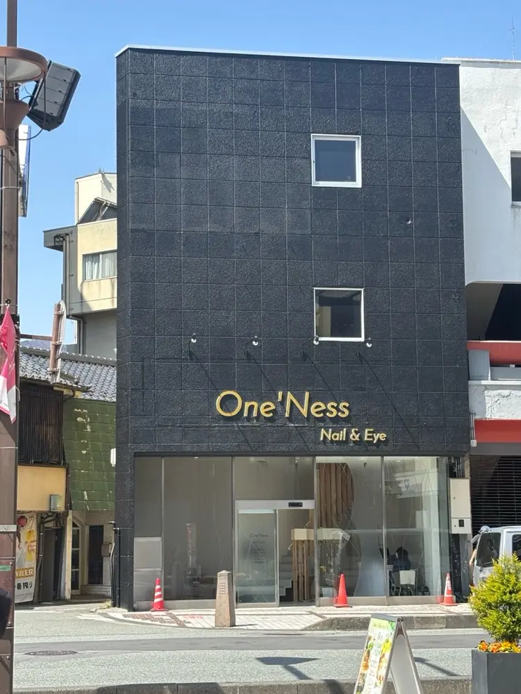 One'Ness nail＆eyeの内観・外観1