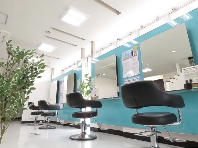 hair and make SAPPHIRE 浜松店の内観・外観1
