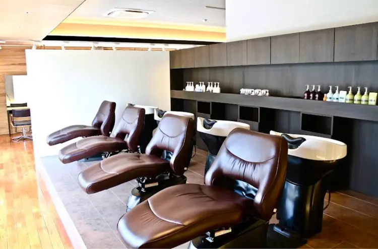 BRICK HAIR & SPA 松山の内観・外観3