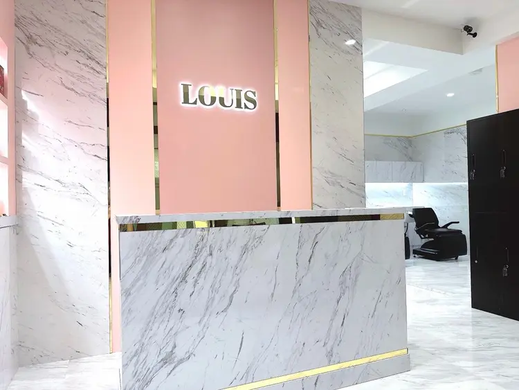 LOUISの内観・外観2