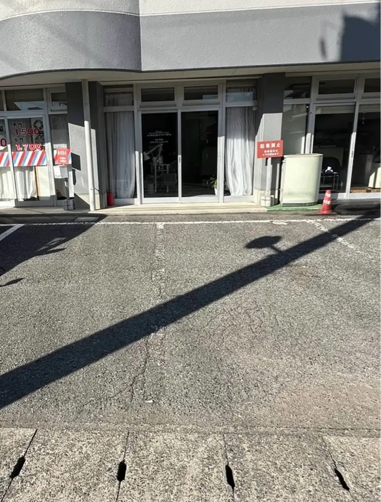 SALON VILLAGEの内観・外観2