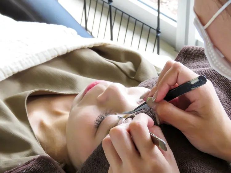 N eye beauty  高丘店の内観・外観3