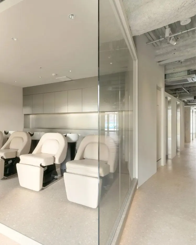 SALOWIN 渋谷VAL7店の内観・外観3