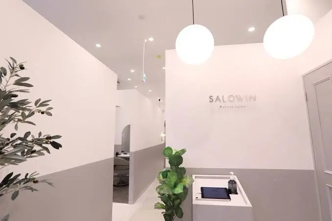 SALOWIN神宮前五丁目店の内観・外観2