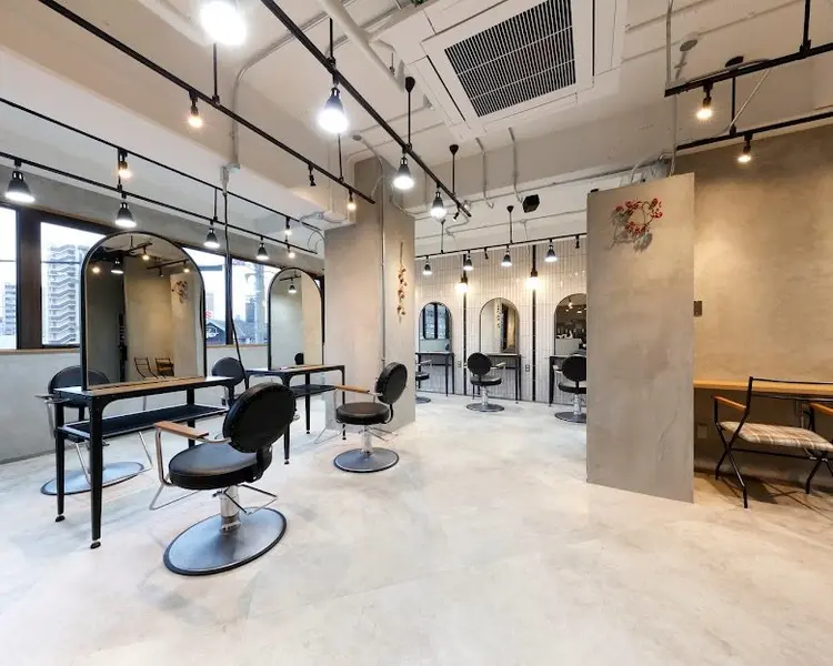 La fith hair clay 南草津店の内観・外観1