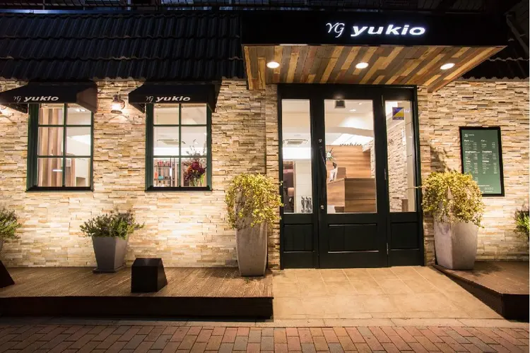 YUKIO of Hair 王子本店の内観・外観1