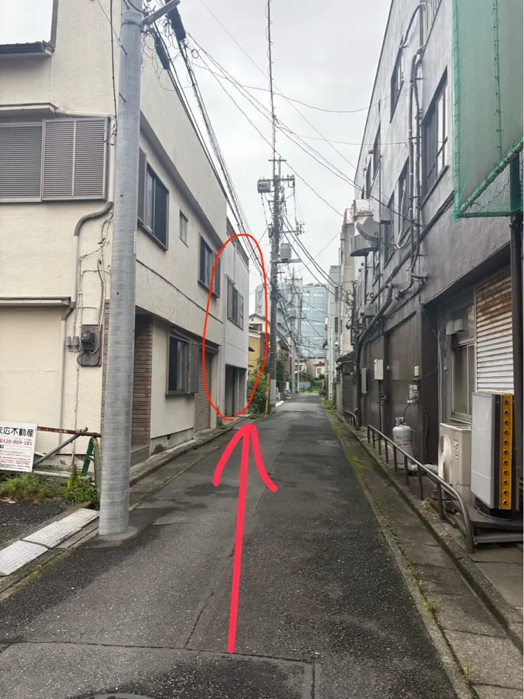 UNI BROW 熊谷店の内観・外観1
