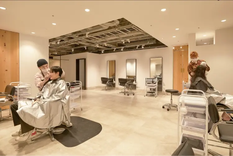 go today shaire salon 渋谷モディ店の内観・外観1