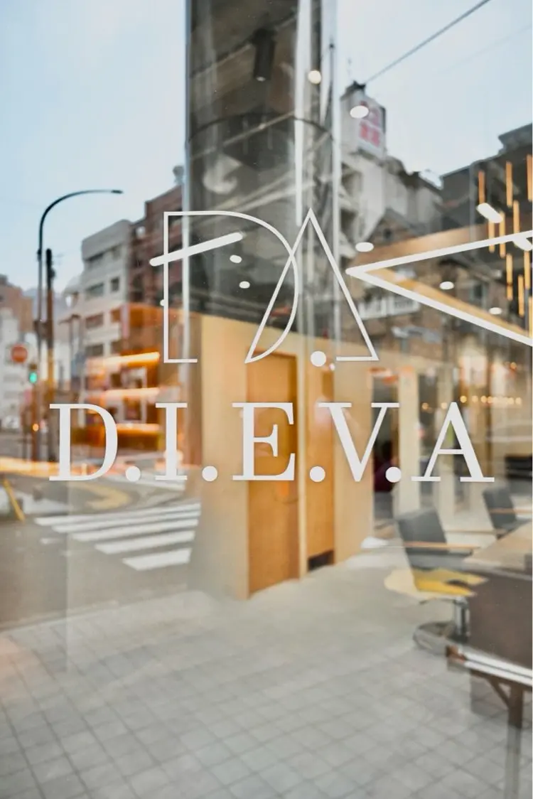 D.I.E.V.A横浜 艶髪/美髪質改善&トリートメントの内観・外観1
