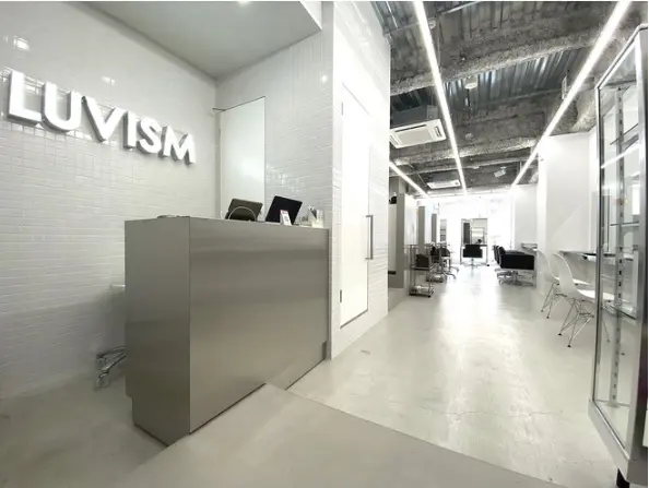 LUVISM 名駅2号店の内観・外観1