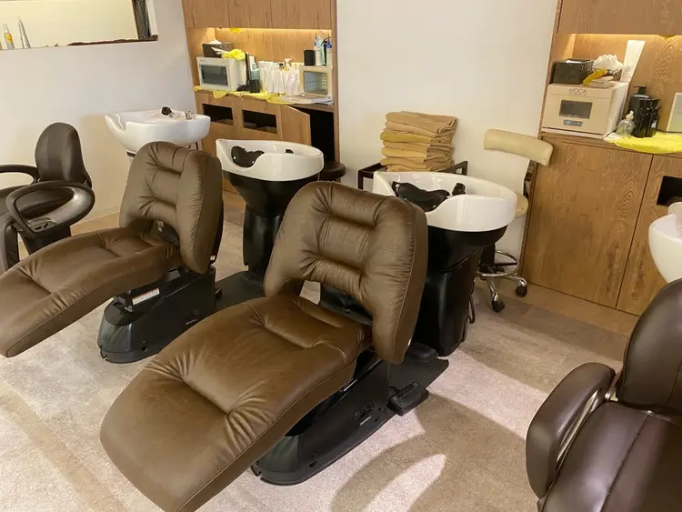 unpeuhair 六地蔵店の内観・外観2
