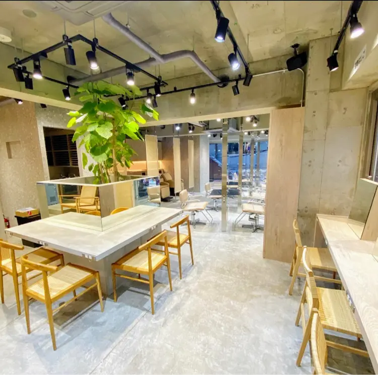 cinq MARKETの内観・外観2
