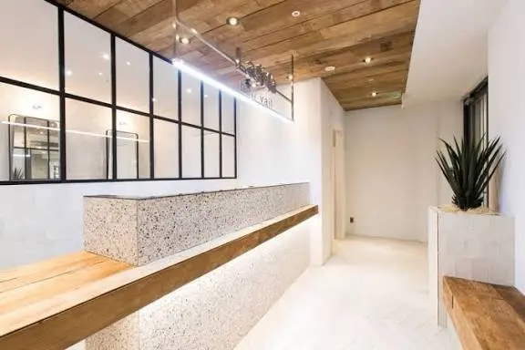 La fith hair vail 梅田店の内観・外観2