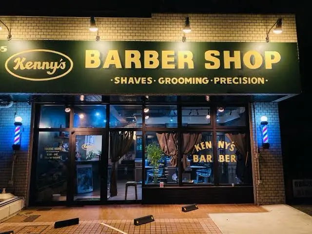 Kenny’s Barbershopの内観・外観1