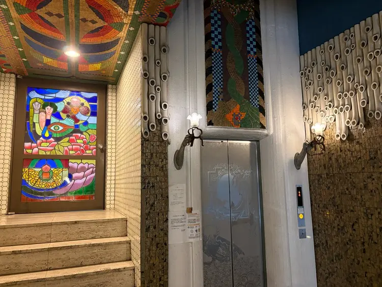 ミントラッシュ池袋店の内観・外観2