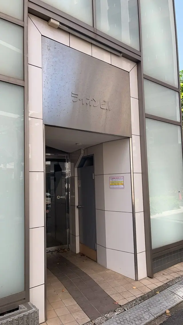 Salon AZの内観・外観1
