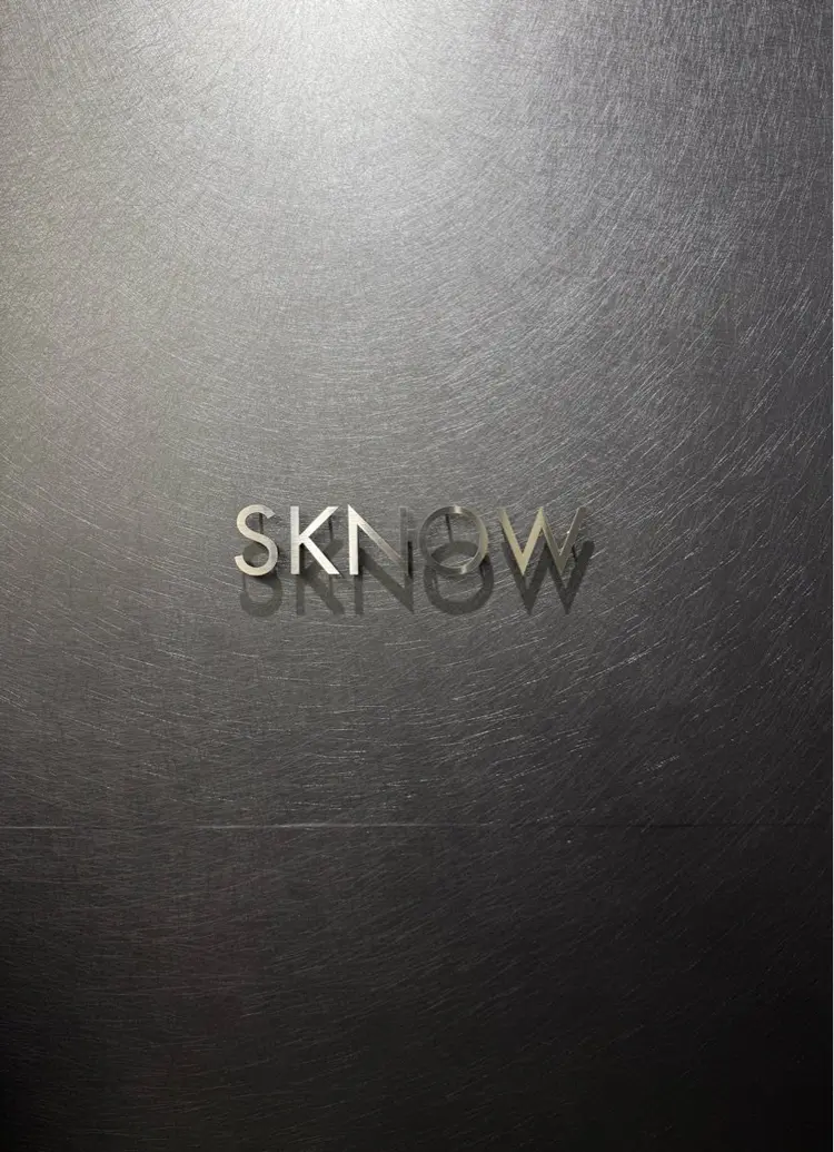 SKNOWの内観・外観2