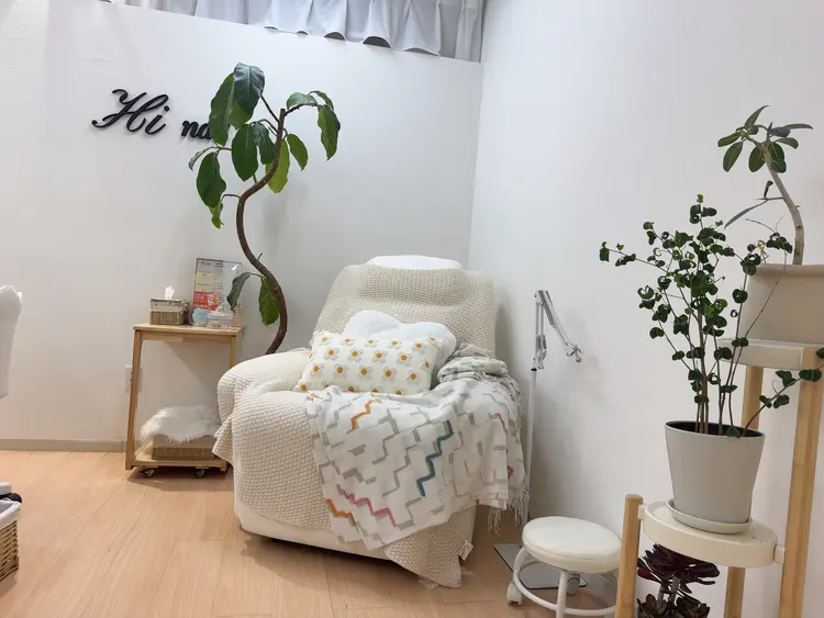 Hi nail SALON池袋の内観・外観2