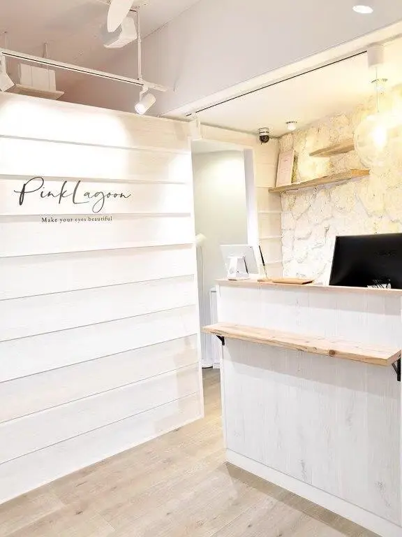 Pinklagoon横浜店の内観・外観1