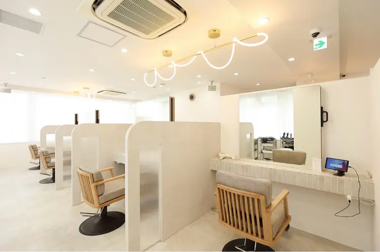 個室ヘアサロンLily札幌駅前【リーリー】の内観・外観1