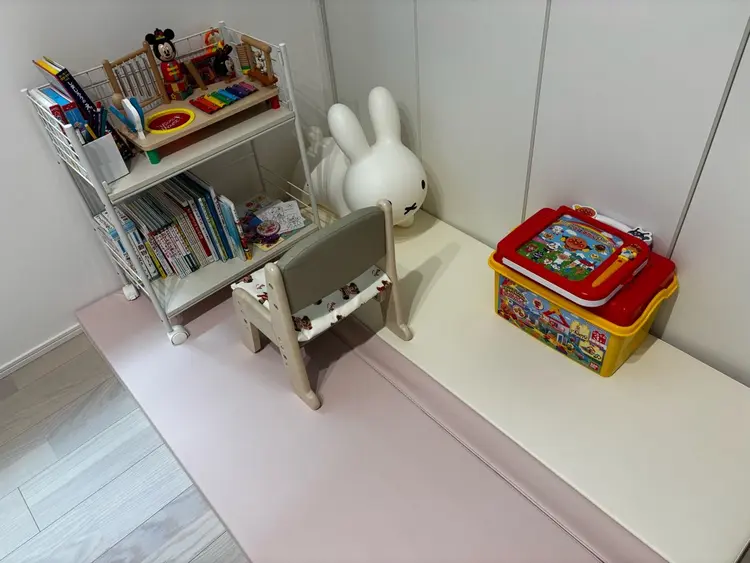 nail salon halekulaniの内観・外観3