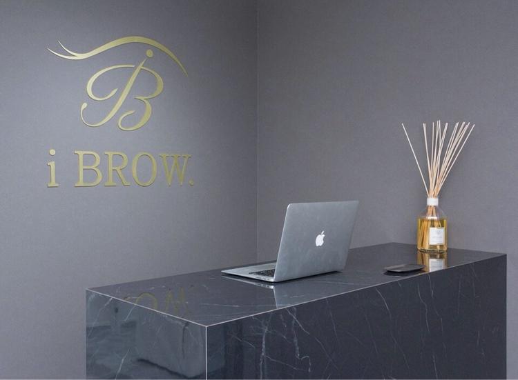 ibrow.岐阜店の内観・外観1