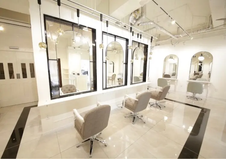 hair make Brand new 〜eve〜 生駒の内観・外観1