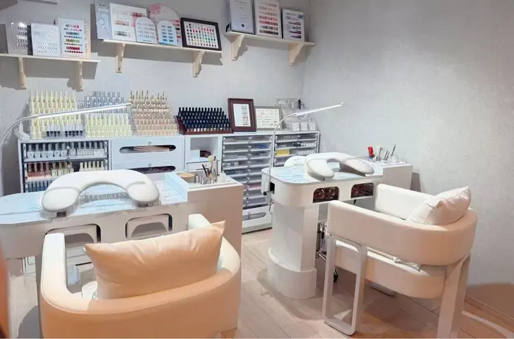 Searlin Nailの内観・外観1