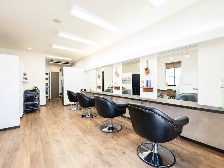 monde-hair creation-西田店の内観・外観2