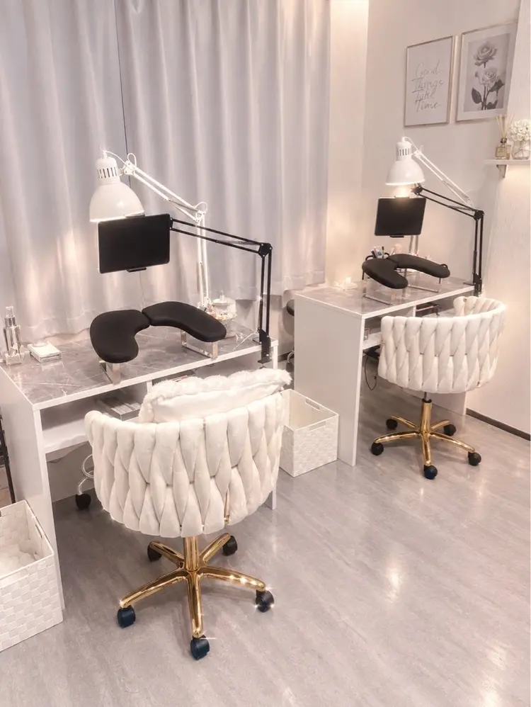 Nail LUNEAの内観・外観1