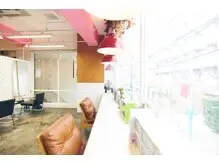 MaNOの内観・外観1