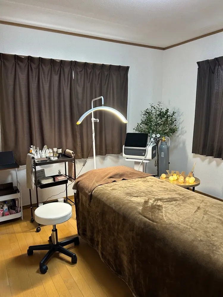 YMA salonの内観・外観2