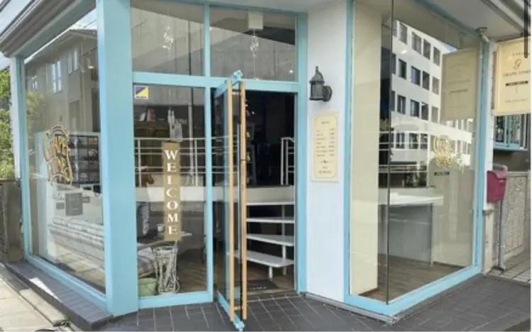 GRAPE VINES港南台店の内観・外観1