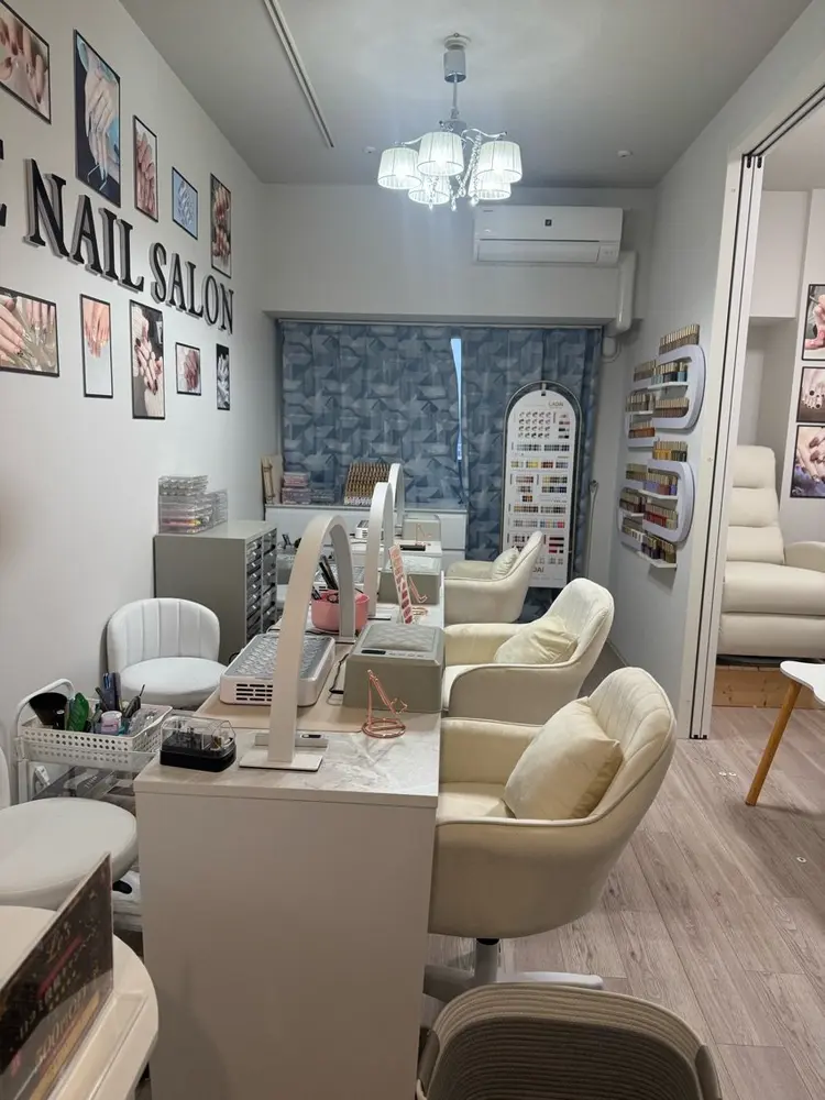 Le’s Nail Salonの内観・外観1