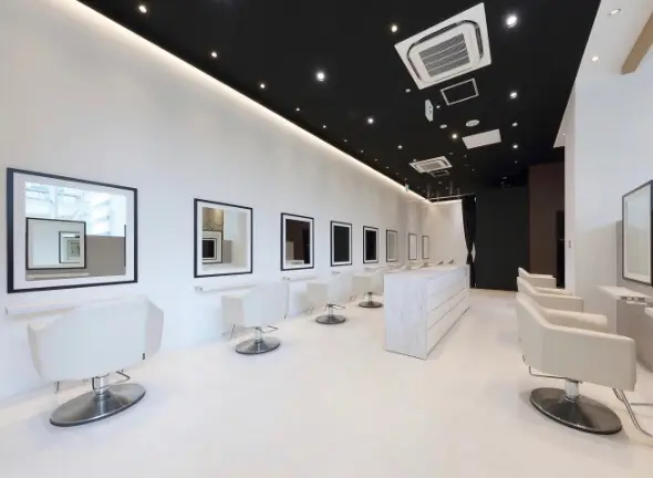 k-twoあべのキューズモール店の内観・外観1