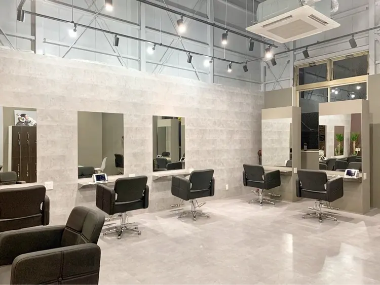 fiio brow 大阪梅田店の内観・外観3