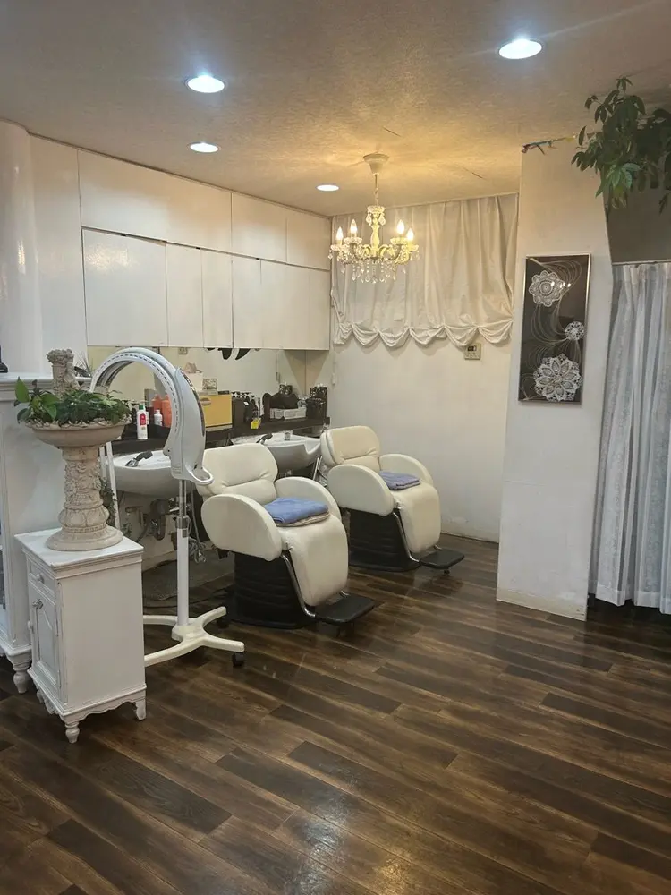 SALON de renoma P-3の内観・外観2