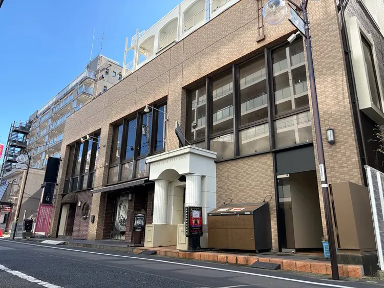 Lilas＋ 新越谷駅前店の内観・外観3