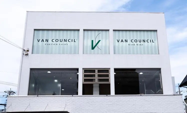 VAN COUNCIL春日井店の内観・外観1