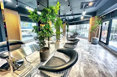 Respia銀座中央通り店の内観・外観1
