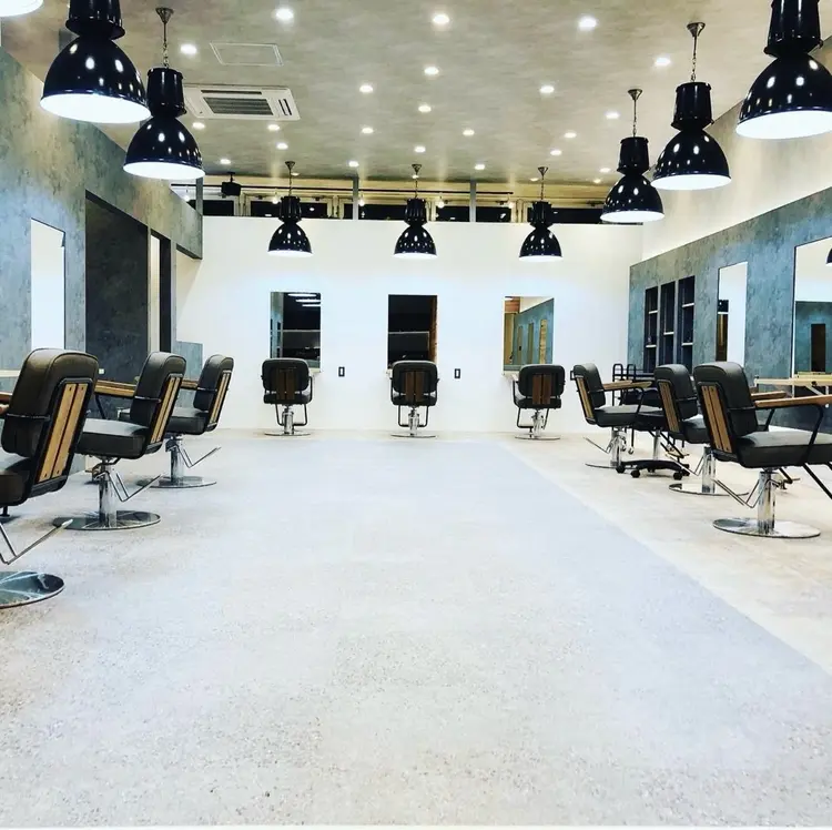 Agu hair olive 郡山富田店の内観・外観3